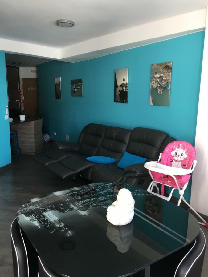Casa Azul Apartment Нерха Екстериор снимка